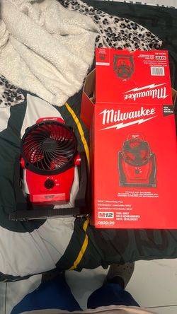 Milwaukee job site fan m12