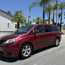2013 Toyota Sienna