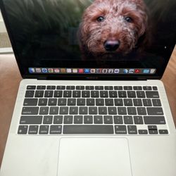 MacBook Air Apple M1 Chip 8 Gb/256 Gb