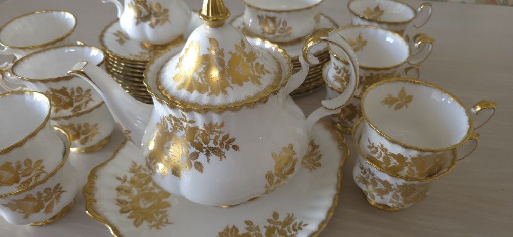 Royal Albert Golden Rose Tea Set