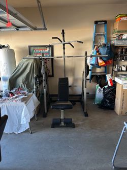 Weight Rack w/ 250lbs total weight.