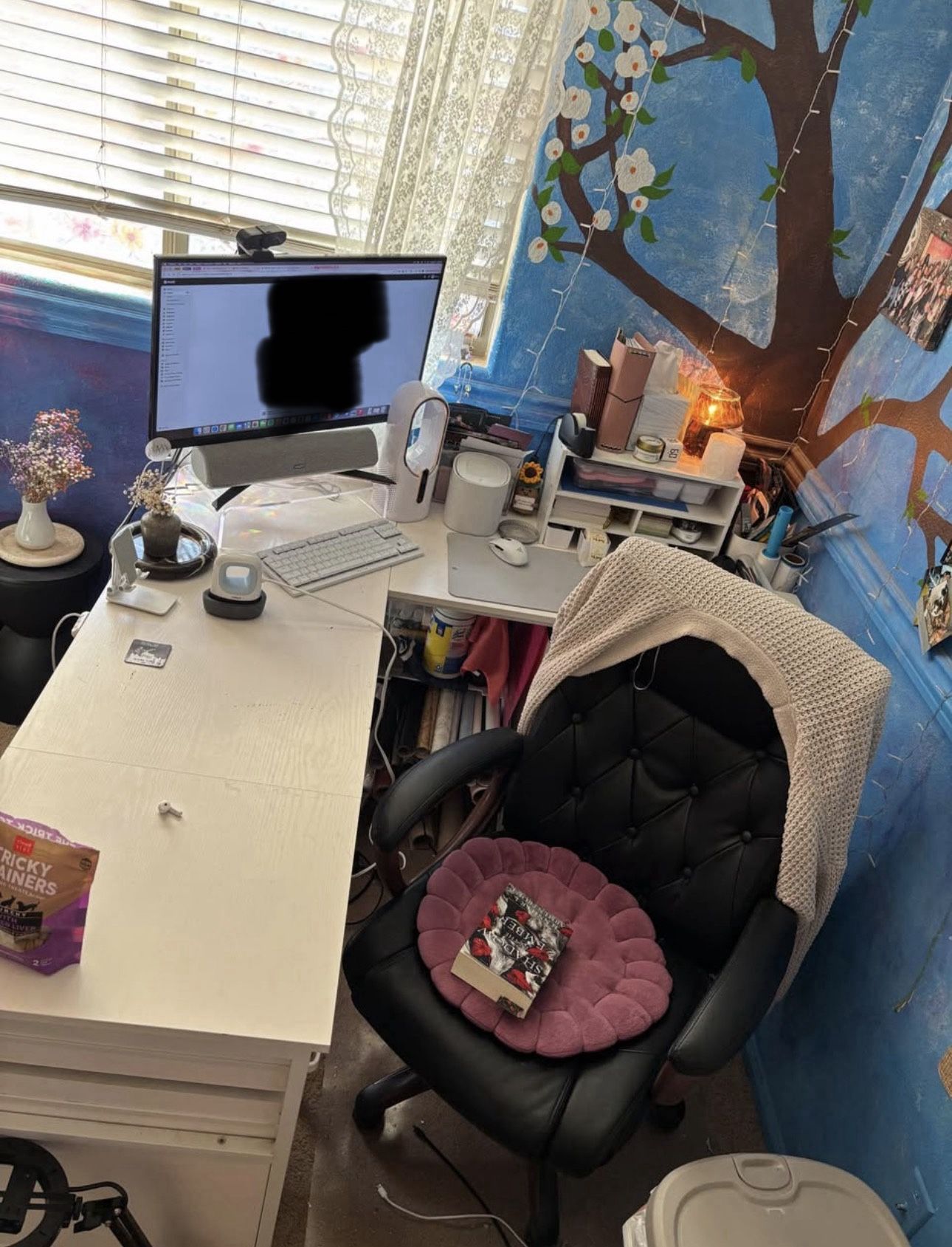 White Used L Shape Desk in good condition