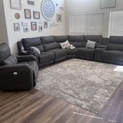 Perfect 7 Piece Reclining Sectional!