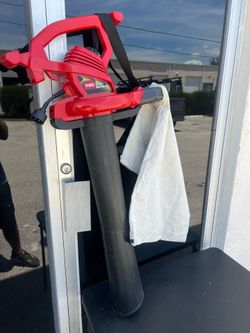 Toro UltraPlus Corded Electric Leaf Blower Vacuum, Model 51621 Excellent condition! Works great