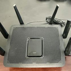 Linksys Max-Stream AC4000 MU-MIMO Wi-Fi Tri-Band Router