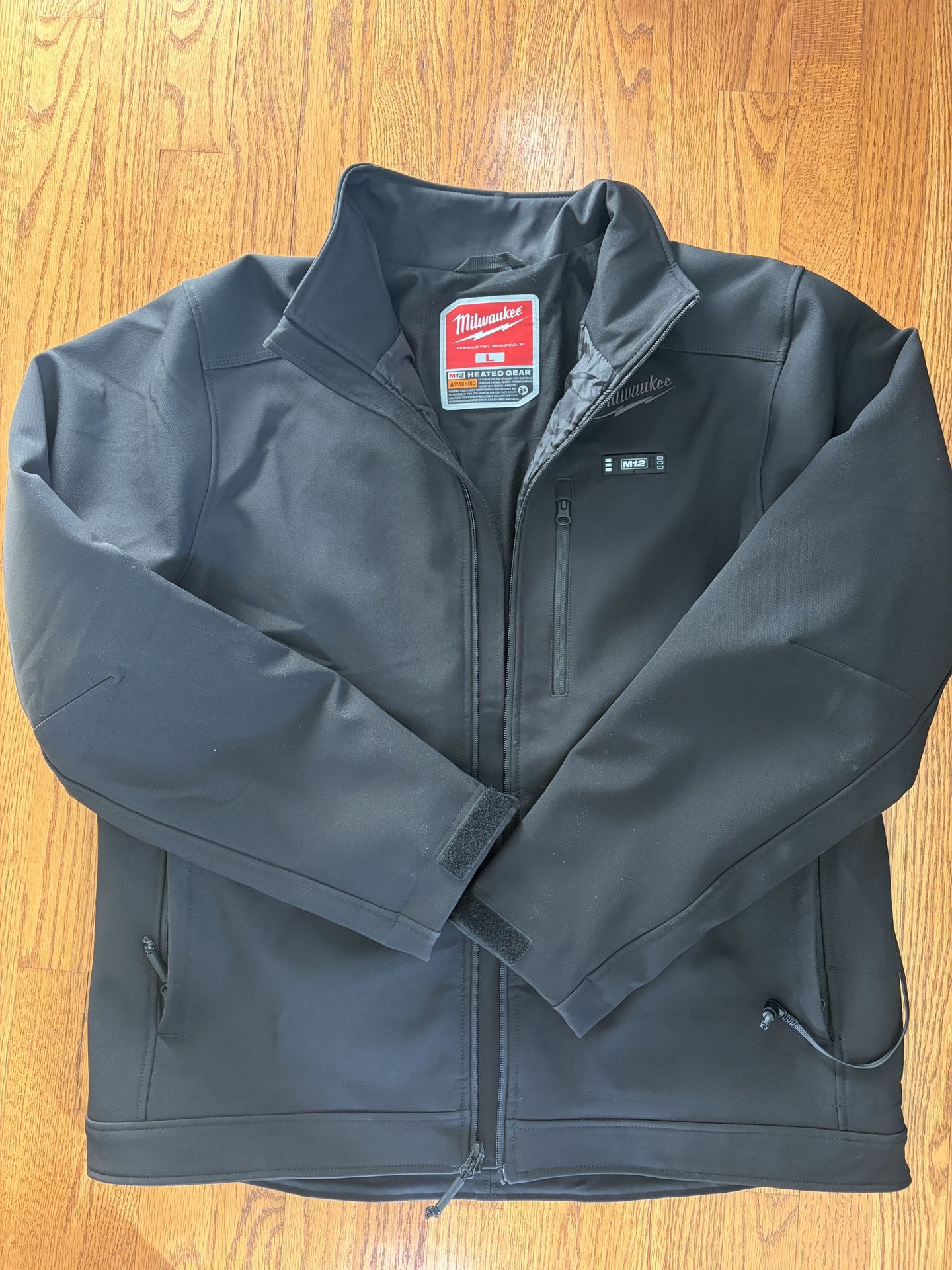 Men’s Large Milwaukee M12 Toughshell Heated Jacket And Adapter - No Battery