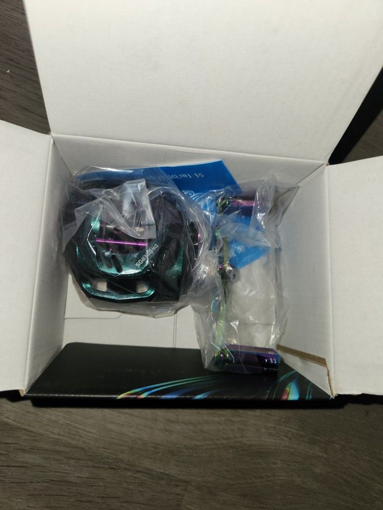 Bait Casting Reel Fast Speed 7:2:1 8kg Drag