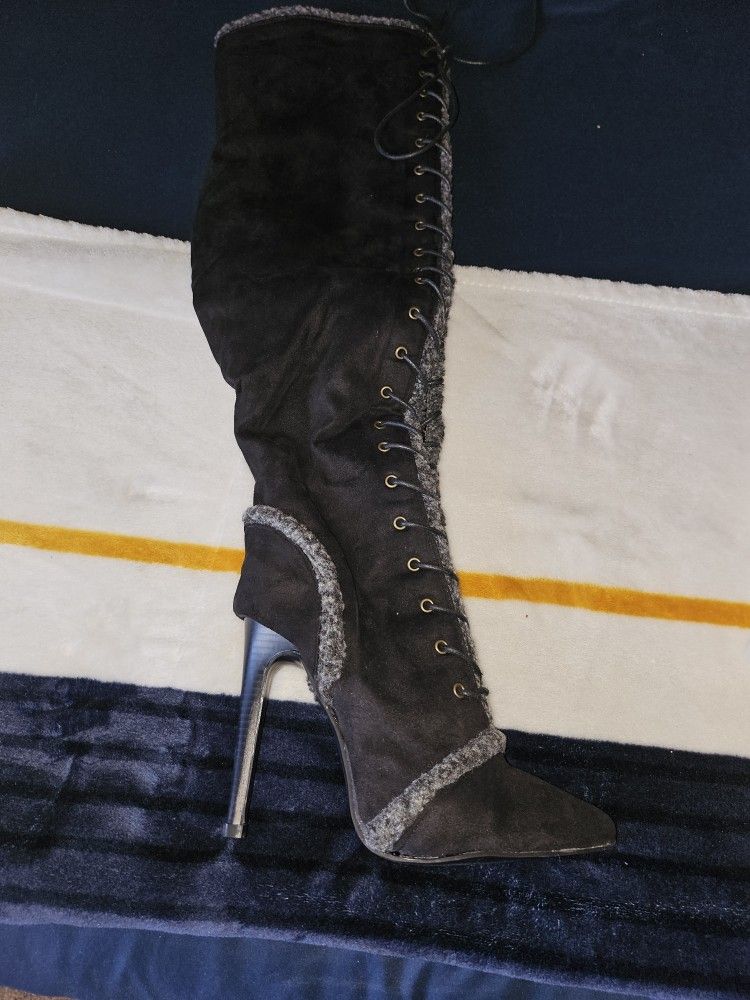 Black and Gray Stiletto 