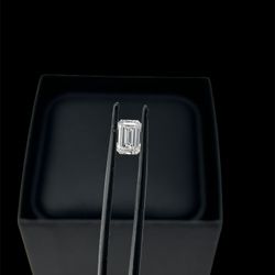 Emerald shape Lab-grown Certified Diamond 💎 