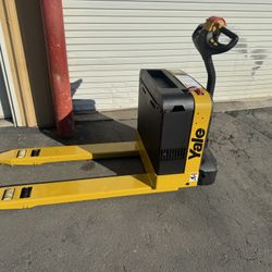 Yale Pallet Jack 