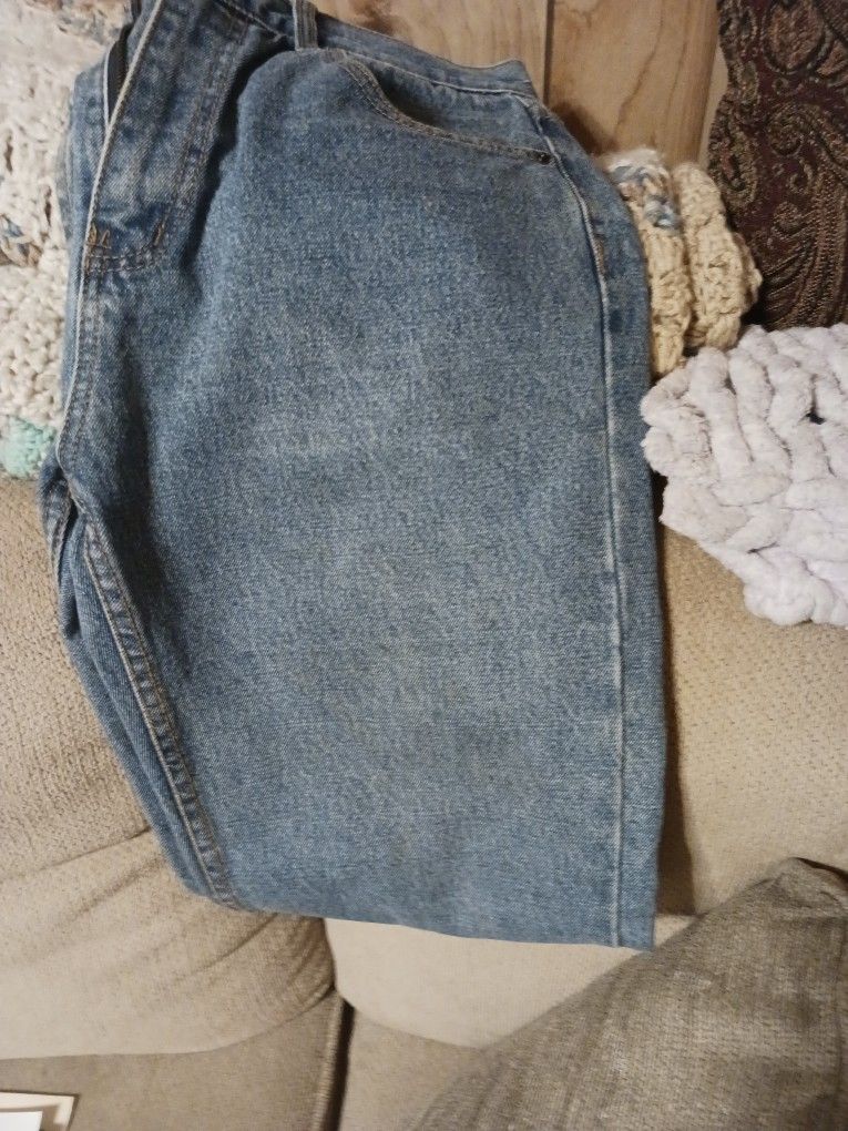 Men's Jeans Size 33-32