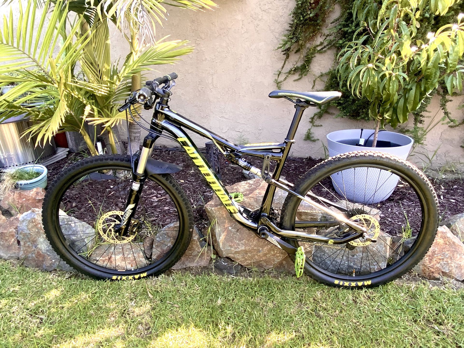 Cannondale Habit 6 Mountain Bike