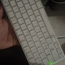 Apple Magic Keyboard 