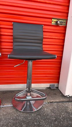 Bar chairs
