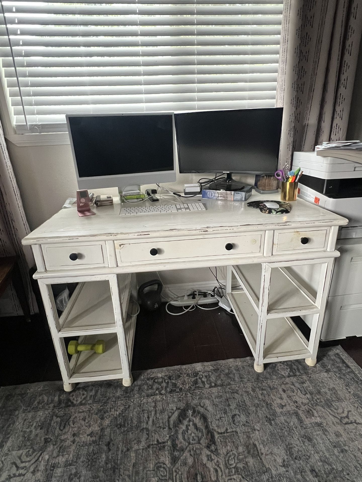 White Desk
