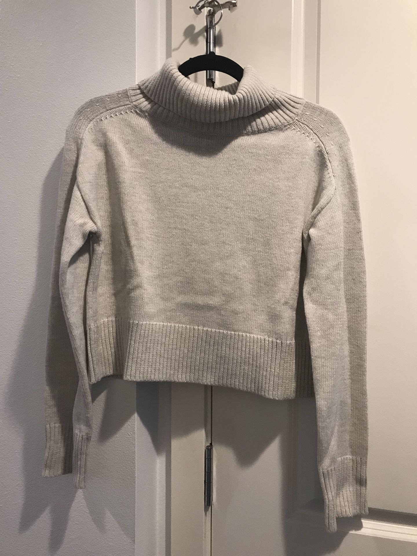 Aritzia titus sweater cheap