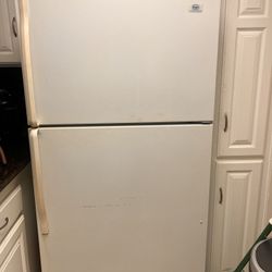 Roper Fridge By whirlpool For Only 100 