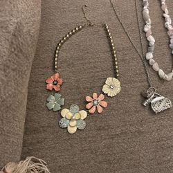 Necklaces and bracelets 