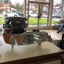 1999 To 2004 Honda Odyssey Headlight Passenger Side Assembly #284 FB302 