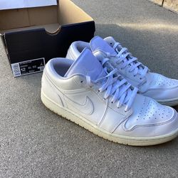 Air Jordan 1 Low Men’s Size 12 Tennis Shoes  (VALENCIA) $50