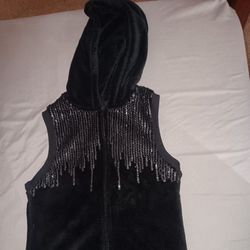 Girls Size Medium  Belle Du Jour Black Hooded Vest 