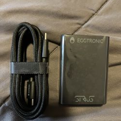 Einova Sirius 65-Watt USB-C Universal Charger Eggtronic