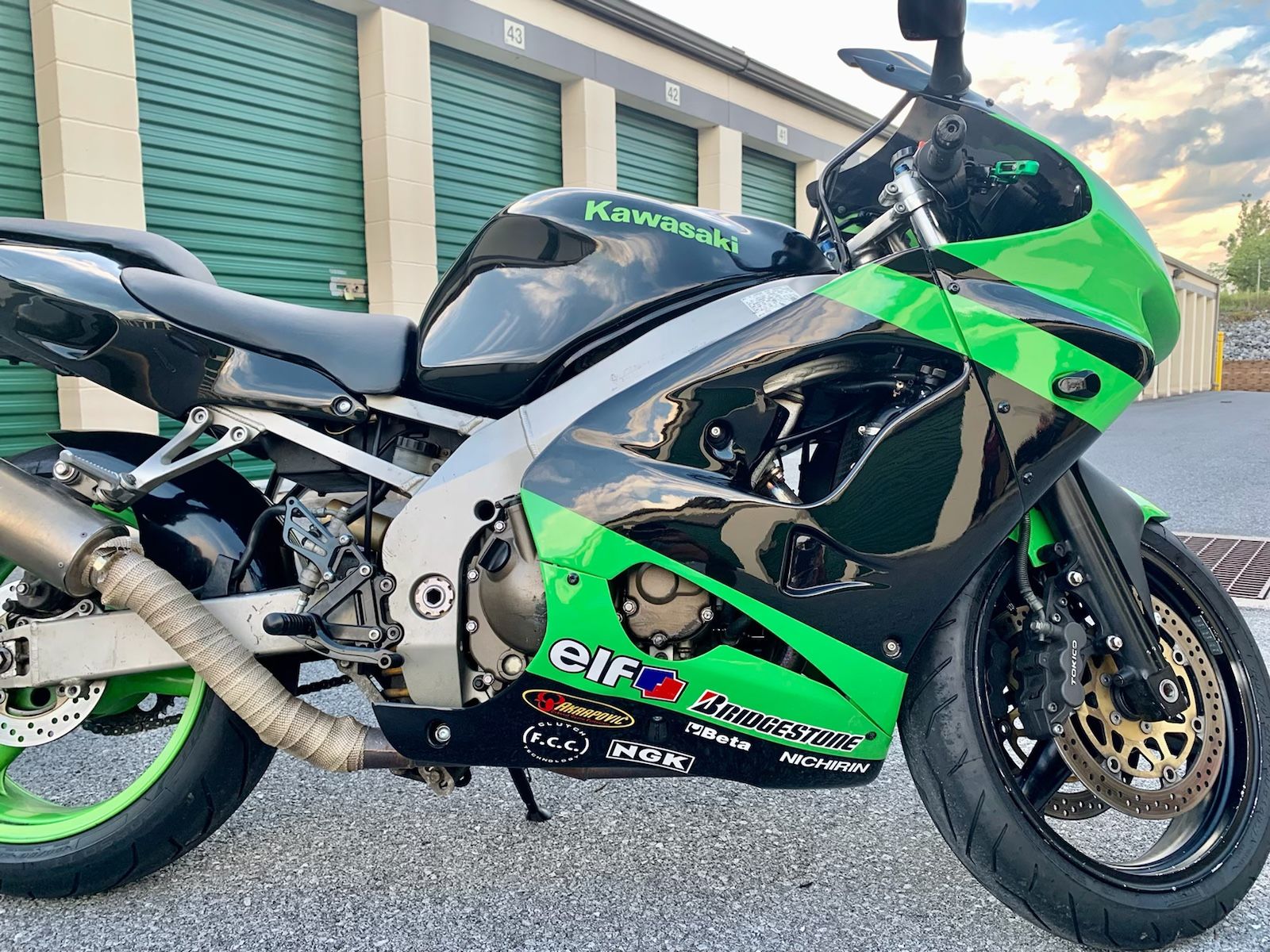 Kawasaki Ninja ZX9R