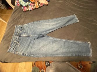 American Eagle Petite Mom Jean