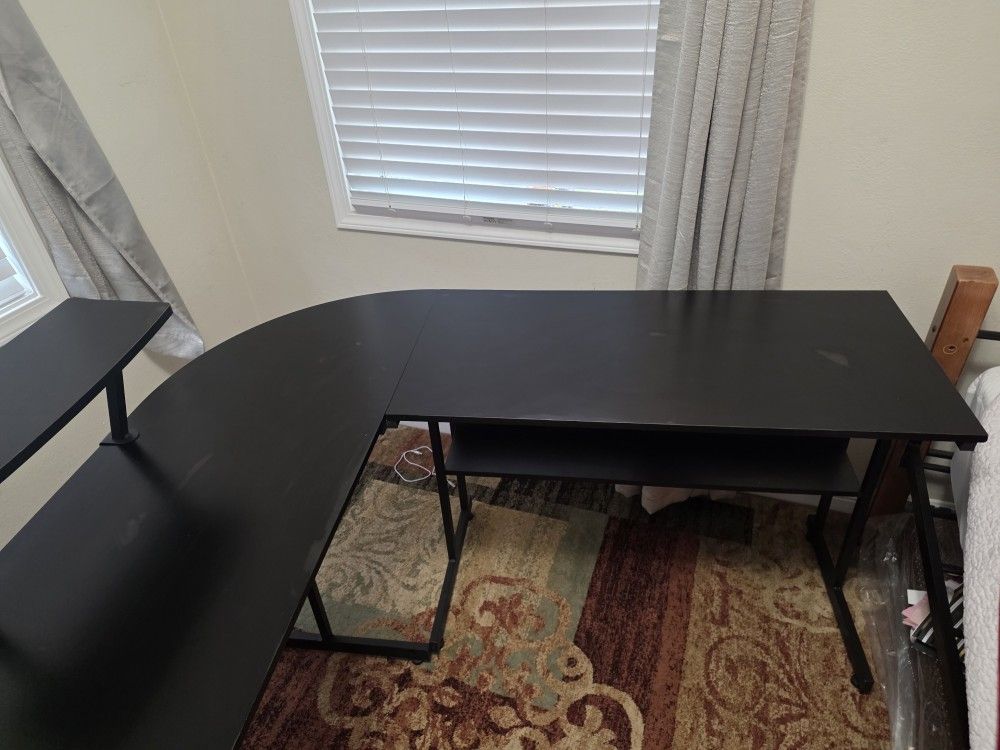Free Desk