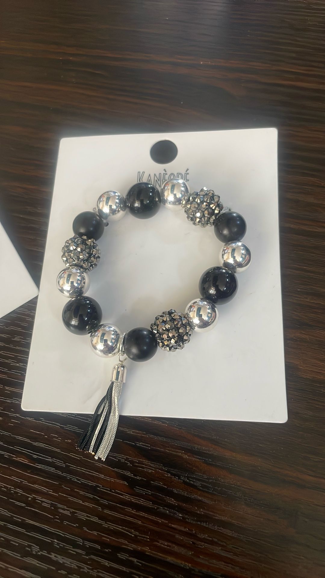 Bracelets 