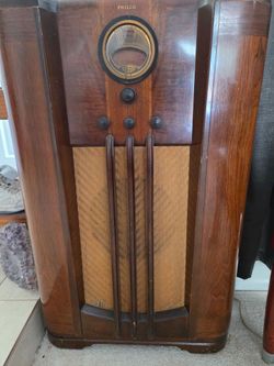 Vintage 1936 Art deco Philco model 38