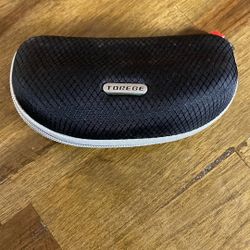 Torege Glasses Case 