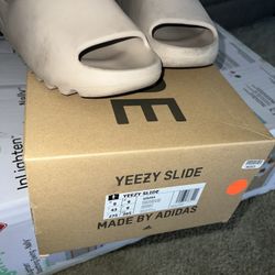 Yeezy slide 