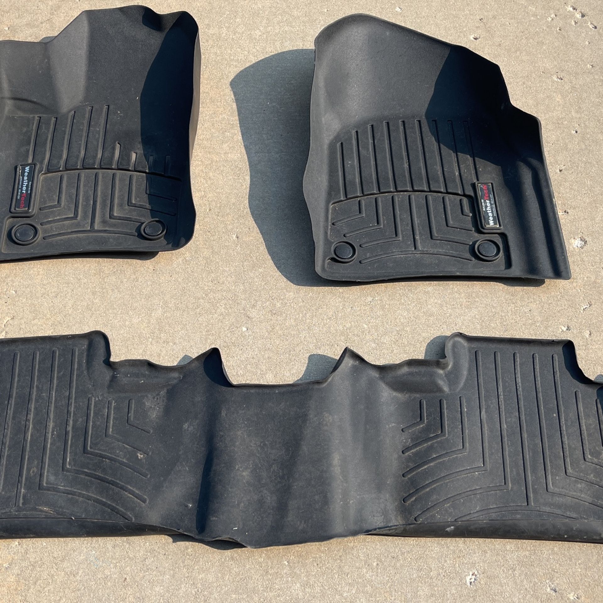 Weathertech Mats for Jeep Grand Cherokee for Sale in Joliet, IL OfferUp