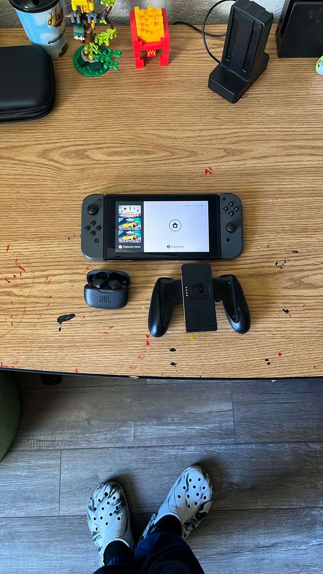 Nintendo Switch With Jbl Earbuds With Nintendo switch joy cons grip
