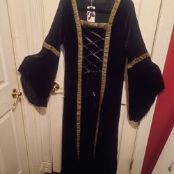 Women's XXL  Black Full Length Velvet Costume 