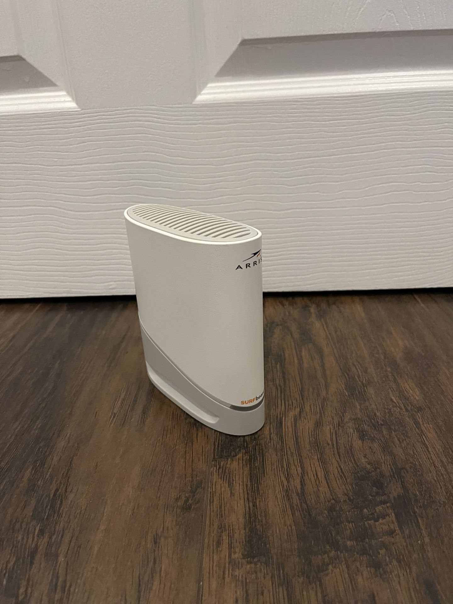 Arris Surfboard S33 Modem