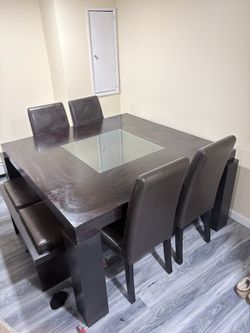 dining room set