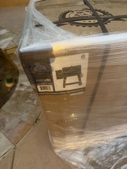 Pit Boss 850 FB2 Wood Pellet Grill
