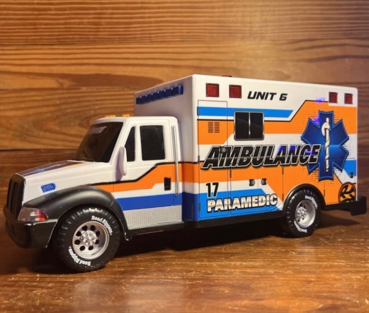 Ambulance Unit 6 Paramedic Road Rippers Toy Fully Functional Lights Drives Sound