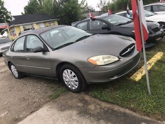 2003 Ford Taurus