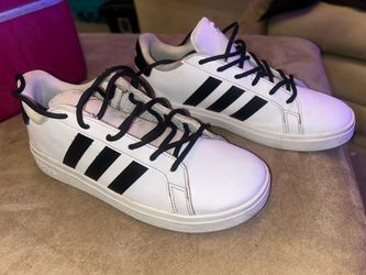 Adidas Women's Size 4 Grand Court Cloudfoam Classic Tennis Shoes