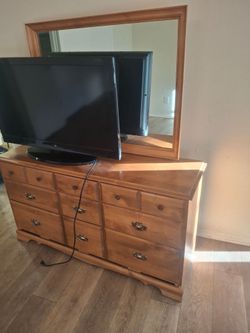 Free dresser