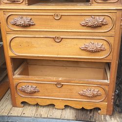 Antique Dresser 1800's hand made peoject