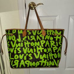 Louis Vuitton Graffiti Bag Neverfull In Green