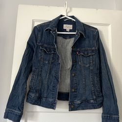 Levi’s Denim Jacket Women’s Size S/P
