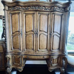 AICO By Michael Amini EDEN PARADISIO Desk With Hutch