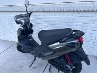 Buddy70cc Scooter - 2017