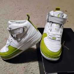 RARE Vintage 2007 Air Jordan Fusion Bright Cactus Sz. 4Y