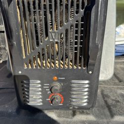 Comfort Zone Milkhouse Style Utility Space Heater W/Adjustable Thermostat